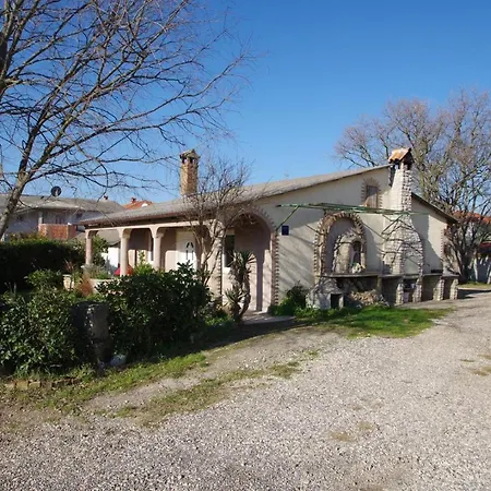 Eric Appartement Pula